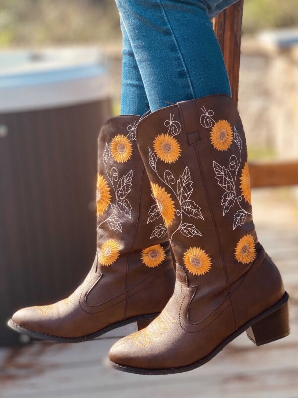 Women's ethnic floral embroidered cowboy boots mid calf pointed toe western boots - Image 7