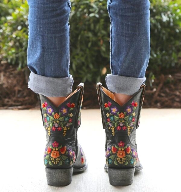 Women's vintage flower embroidery ankle high cowboy boots pointed toe chunky low heel boots - Image 8