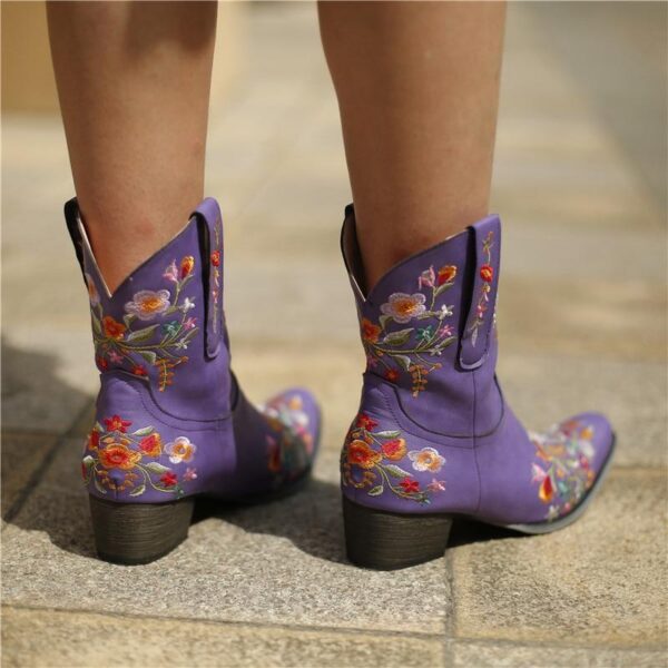 Women's vintage flower embroidery ankle high cowboy boots pointed toe chunky low heel boots - Image 16